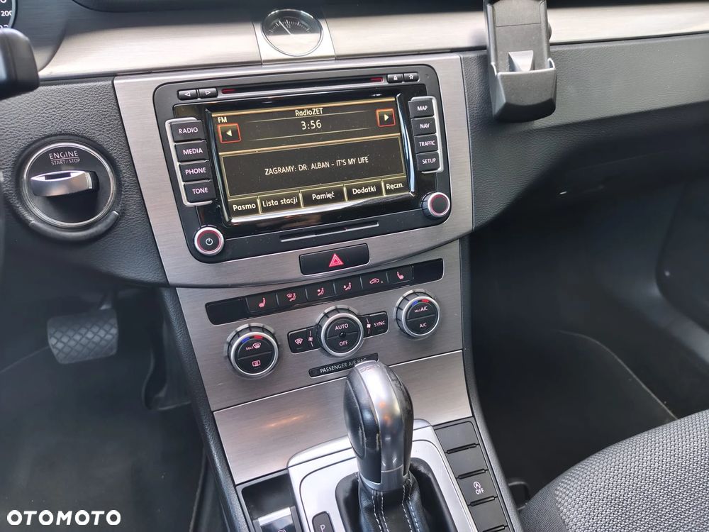 Volkswagen Passat 2.0 TDI DSG BlueMotion Technology Comfortline - 18