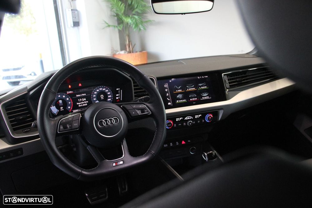 Audi A1 Sportback 40 TFSI S line S tronic - 13