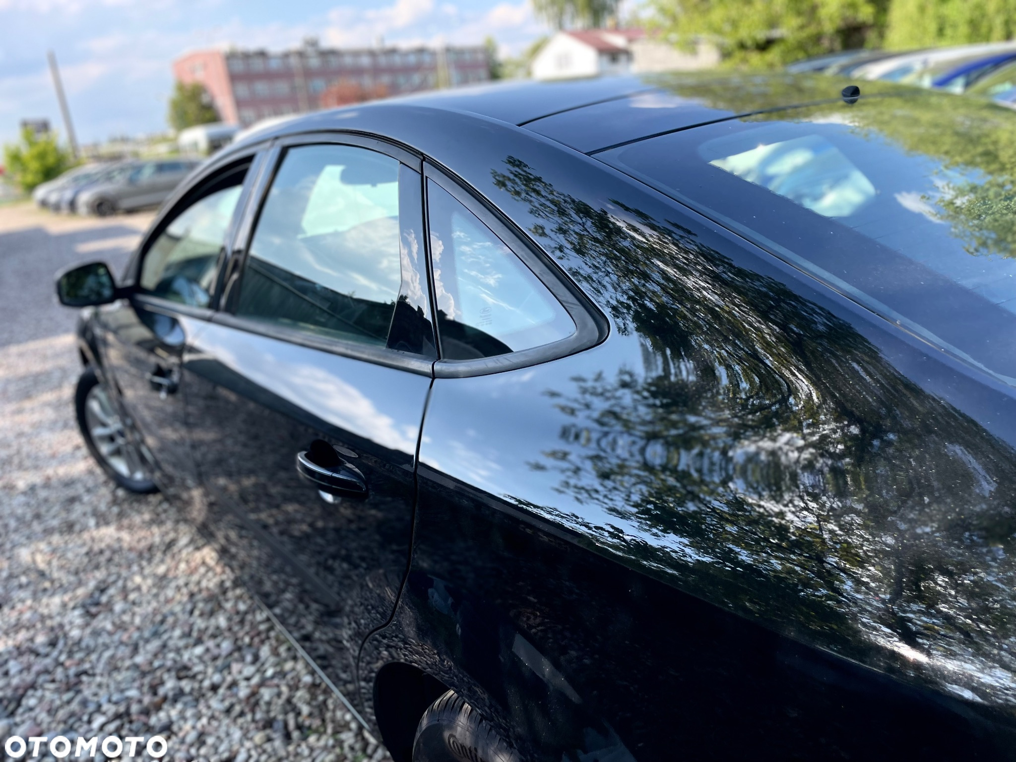 Ford Mondeo 2.0 Ambiente - 40
