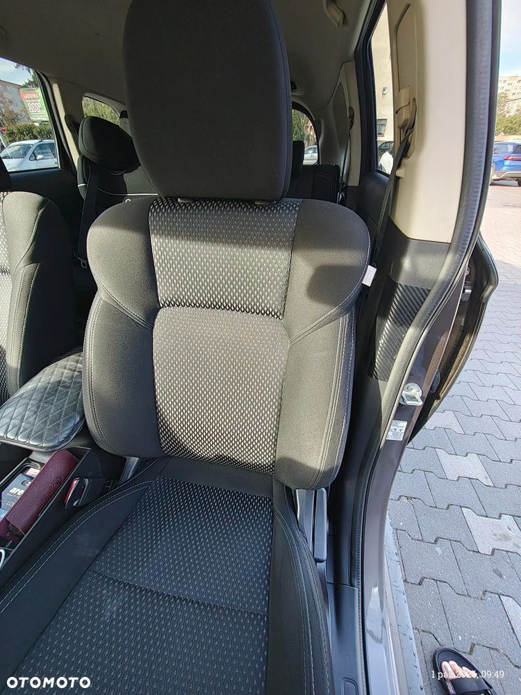 Mitsubishi Outlander - 27