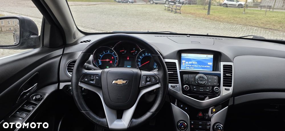Chevrolet Cruze 1.8 LT+ - 34