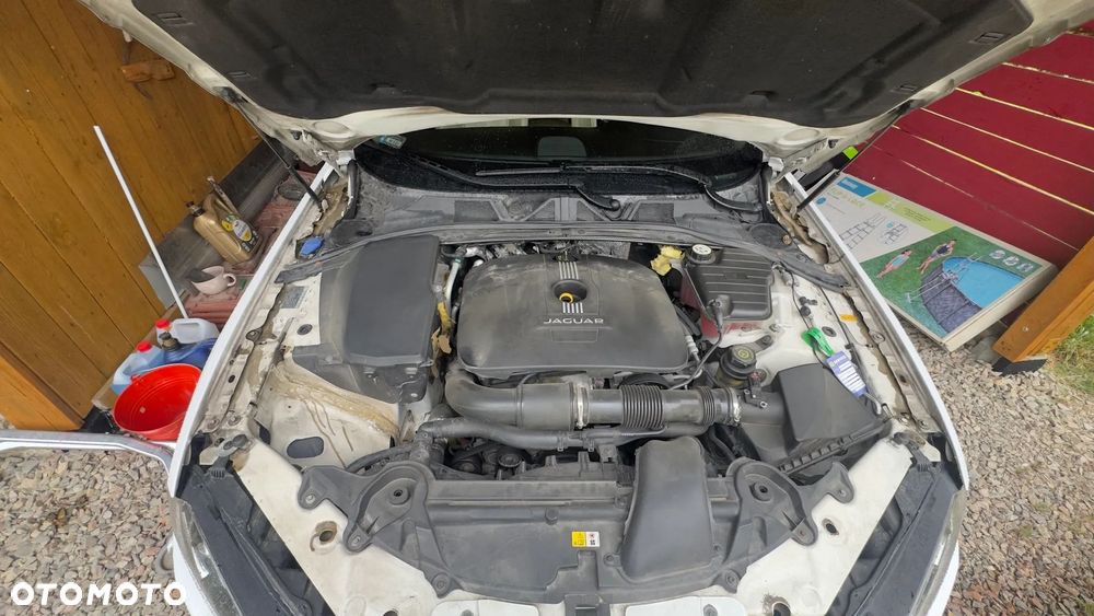 Jaguar XF 2.0 T Premium Luxury - 15