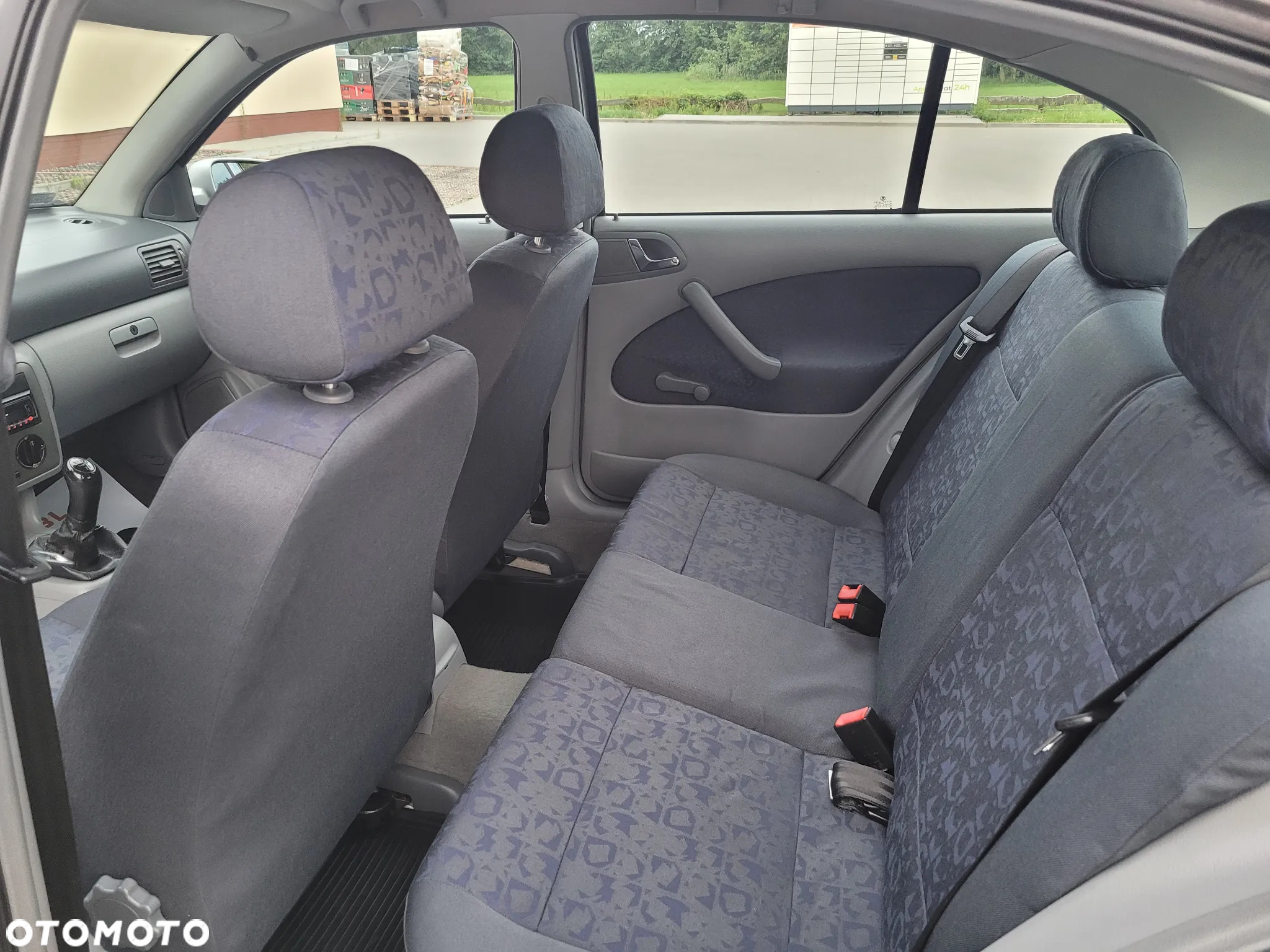 Skoda Octavia 1.6 GLX - 30