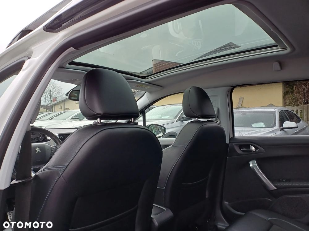 Peugeot 2008 PureTech 110 Stop&Start Crossway - 19