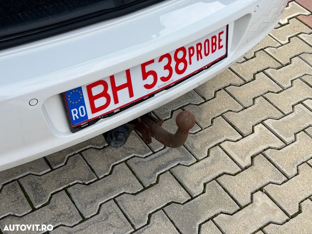 Volkswagen Golf 1.6 Comfortline - 24