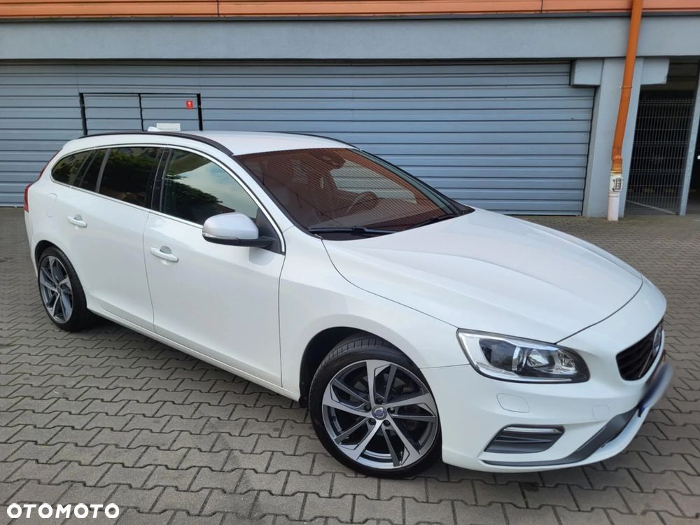 Volvo V60 D4 Drive-E R-Design Momentum - 14