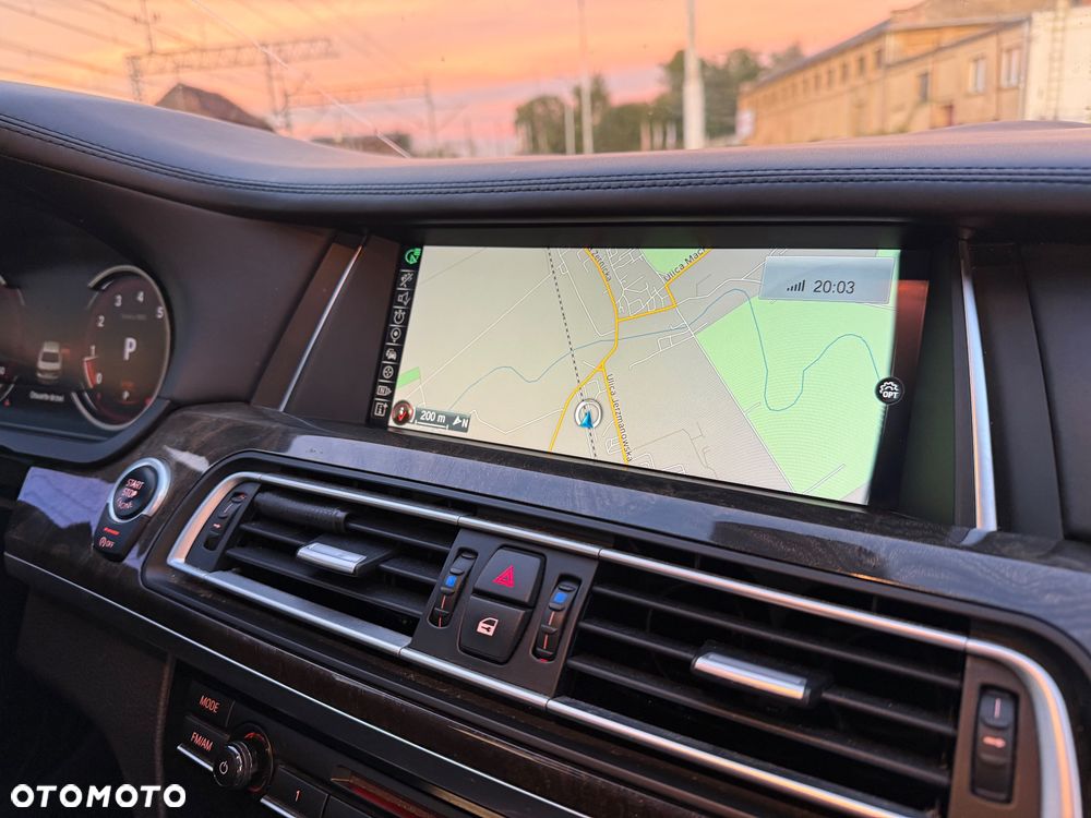 BMW Seria 7 - 33