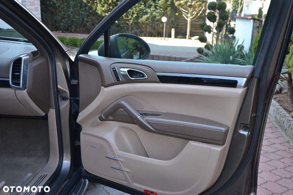 Porsche Cayenne Diesel - 13