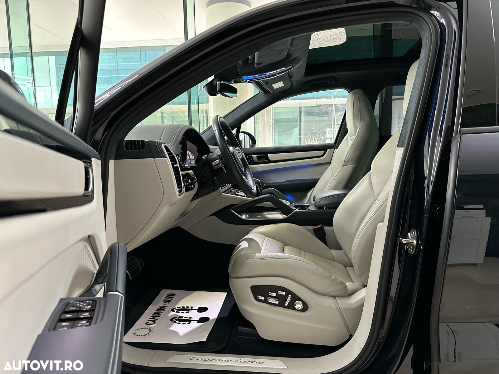 Porsche Cayenne Turbo - 26