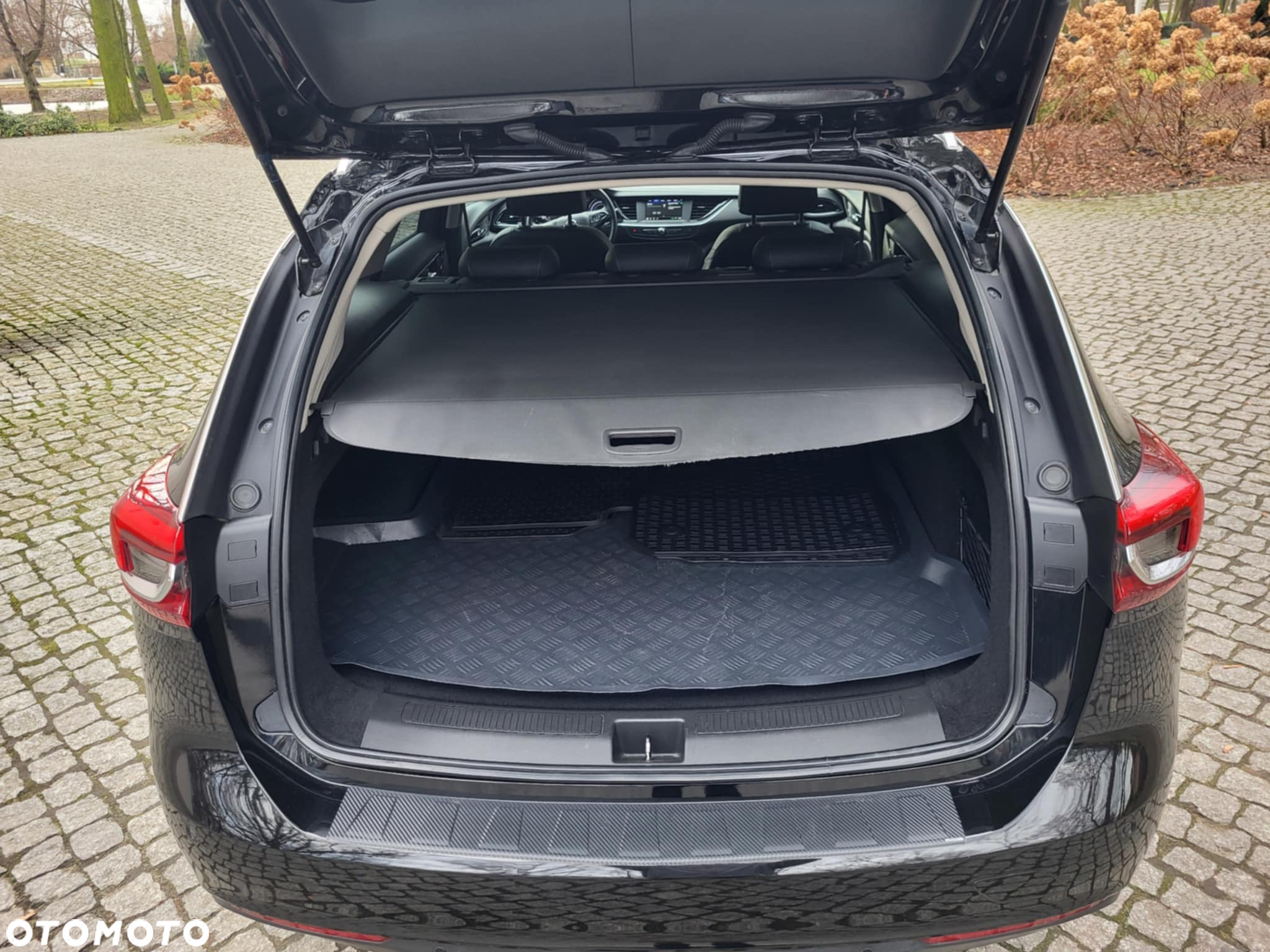 Opel Insignia - 32