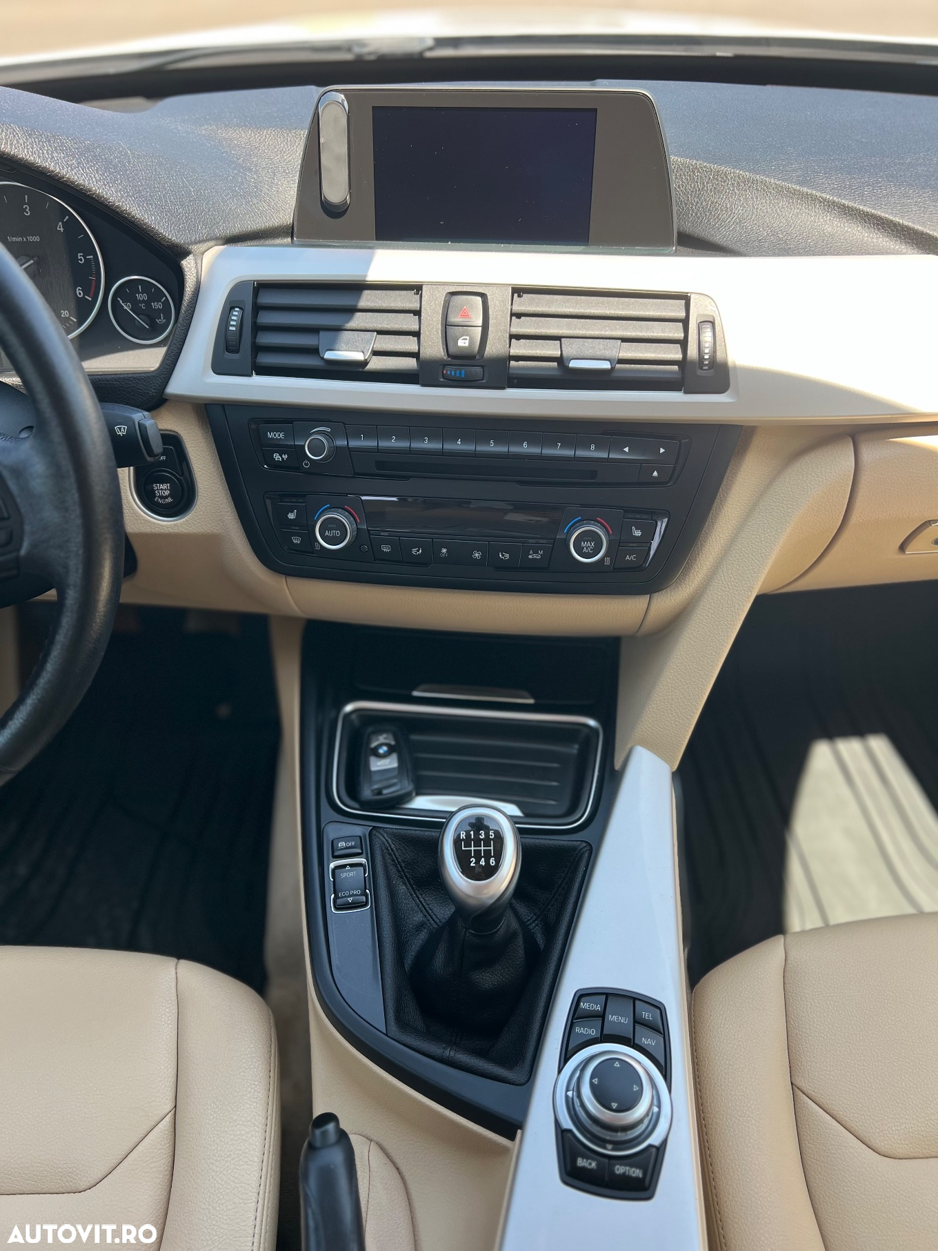 BMW Seria 3 318d - 13