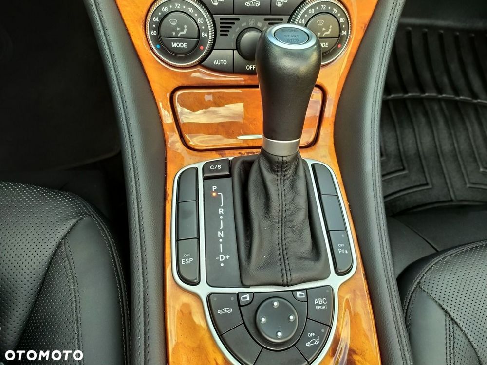 Mercedes-Benz SL - 28