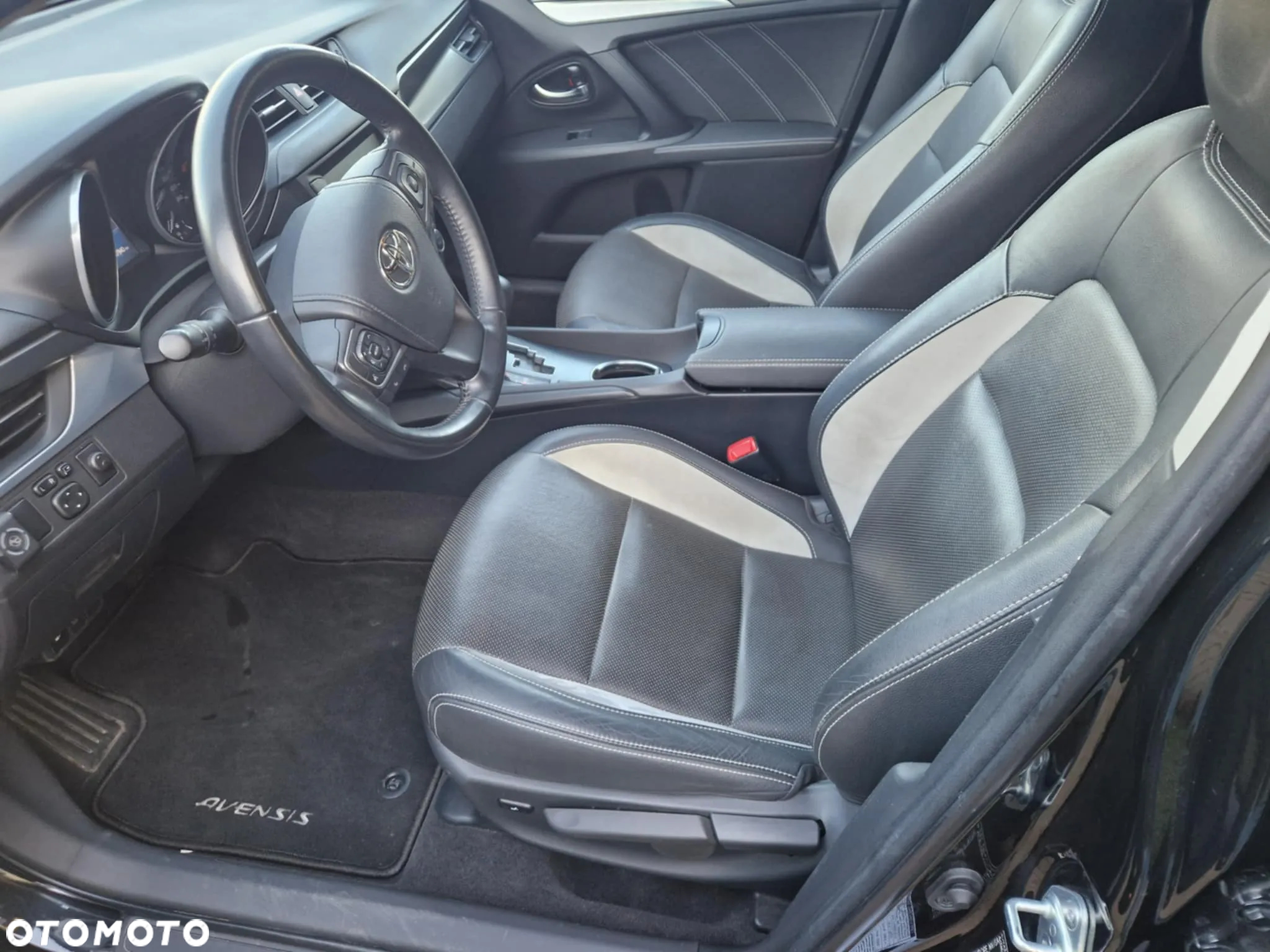 Toyota Avensis 2.0 Prestige MS - 23