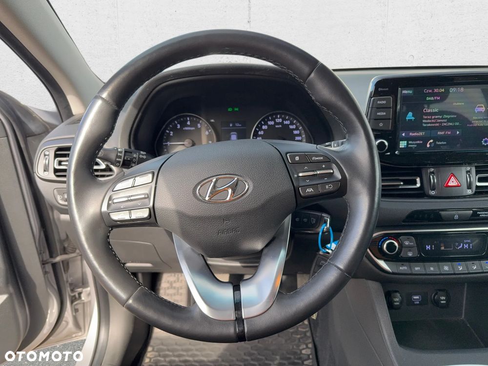 Hyundai i30 1.5 DPI Smart - 13