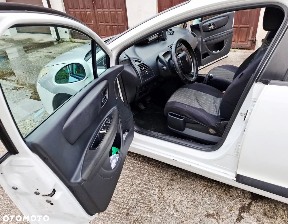 Citroën C4 1.6 16V Magic - 9