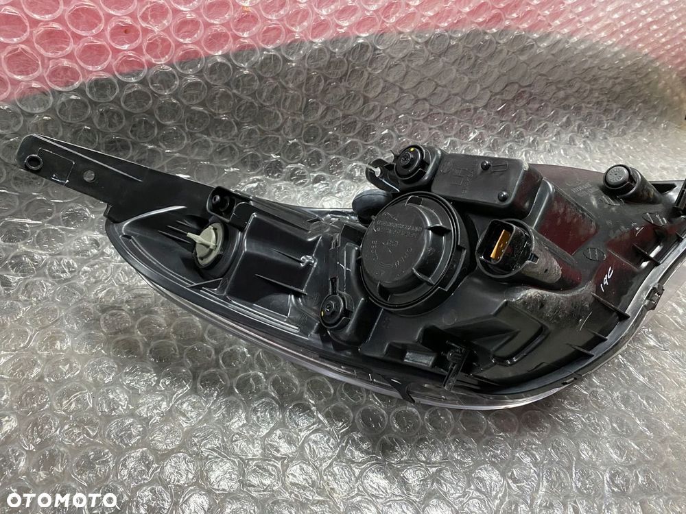 LAMPA LEWA ZWYKŁA HYUNDAI I10 I 92101-1J0XX - 8