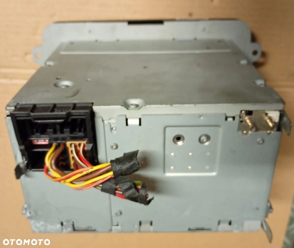 VW TOURAN 1T GOLF V RADIO CD 1K0035186 AD KOD - 3