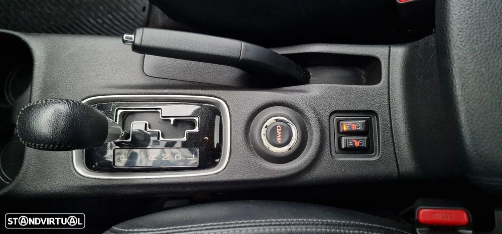 Mitsubishi Outlander 2.2 DI-D Instyle Navi AT 4WD - 17