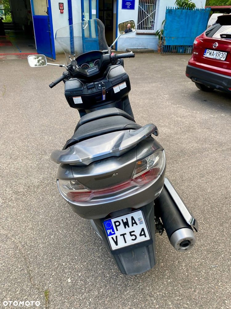 Suzuki Burgman - 5