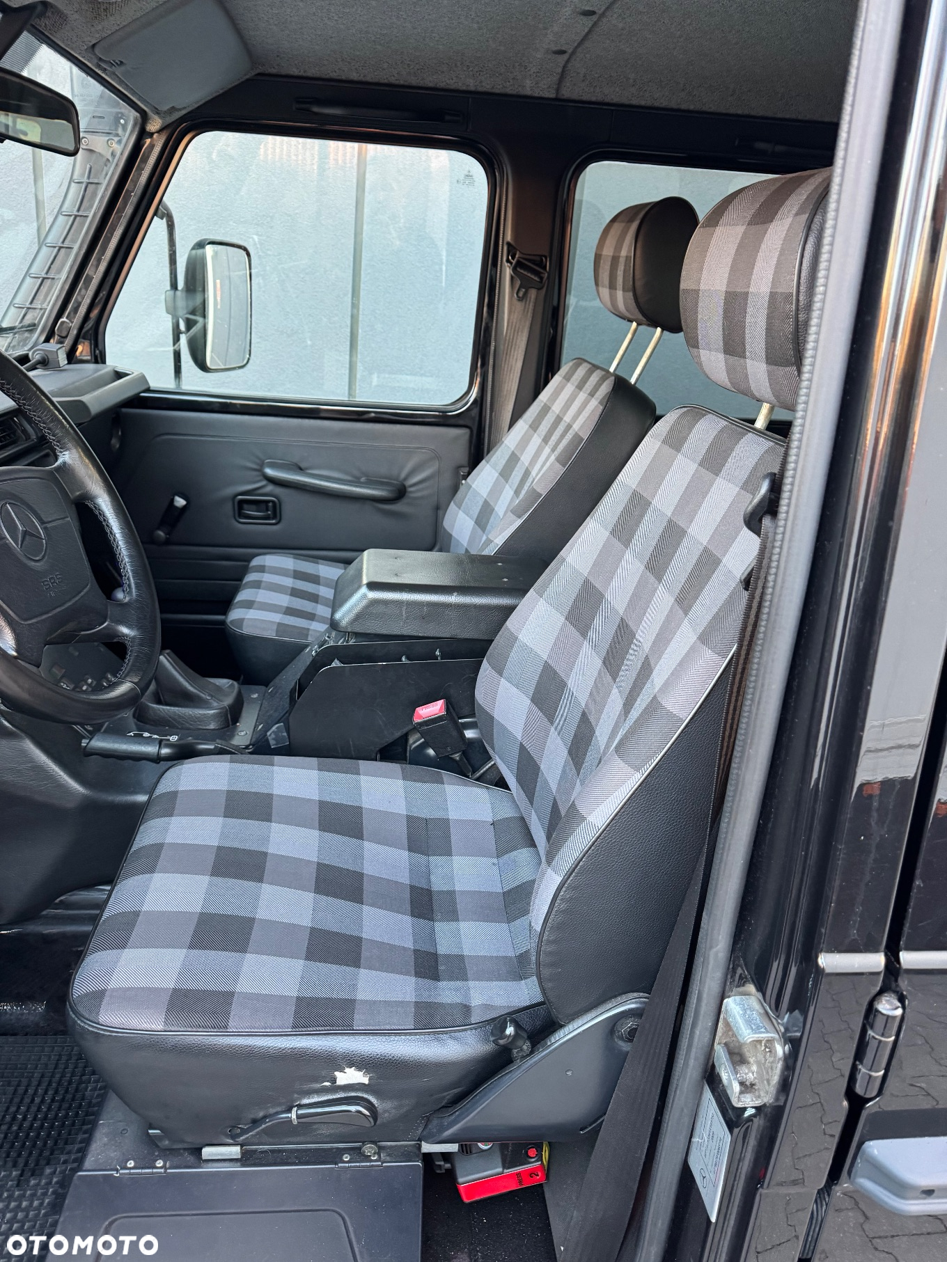Mercedes-Benz Klasa G 350 BlueTec - 17