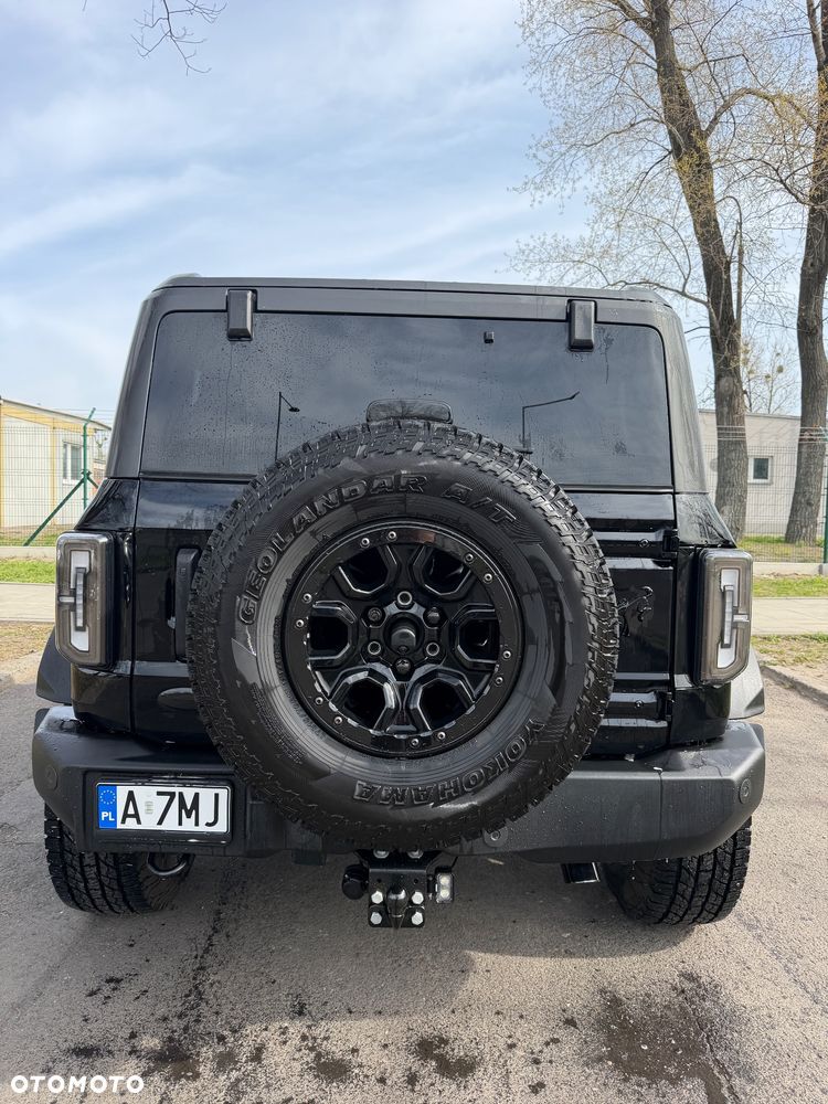 Ford Bronco - 8
