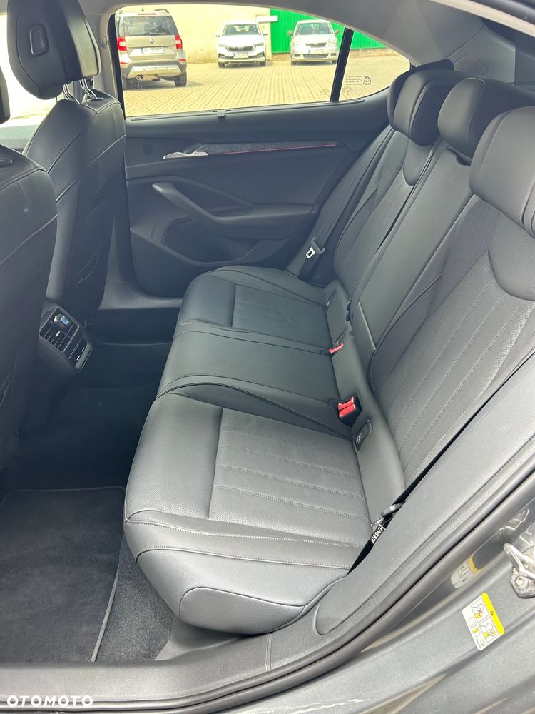 Skoda Superb 1.5 TSI mHEV Selection DSG - 10