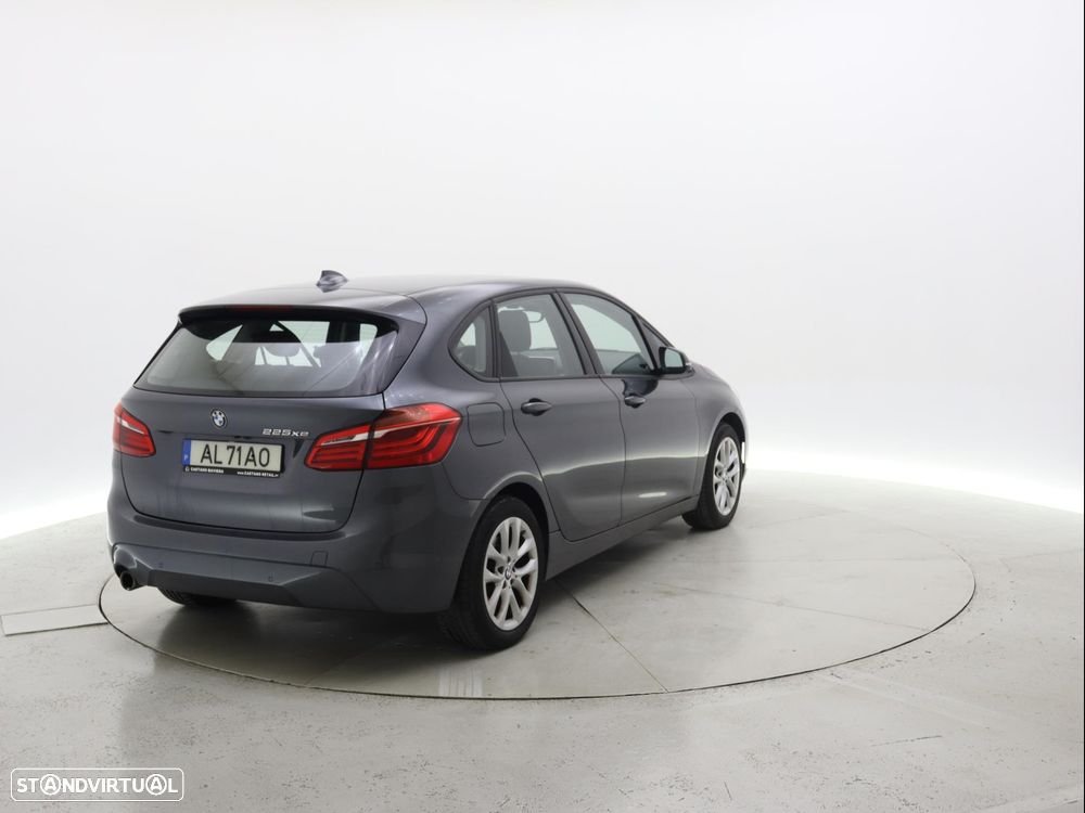 BMW 225xe Active Tourer - 7