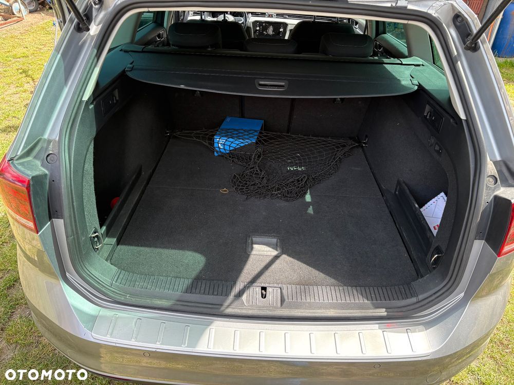Volkswagen Passat 2.0 TDI BMT Comfortline DSG - 9