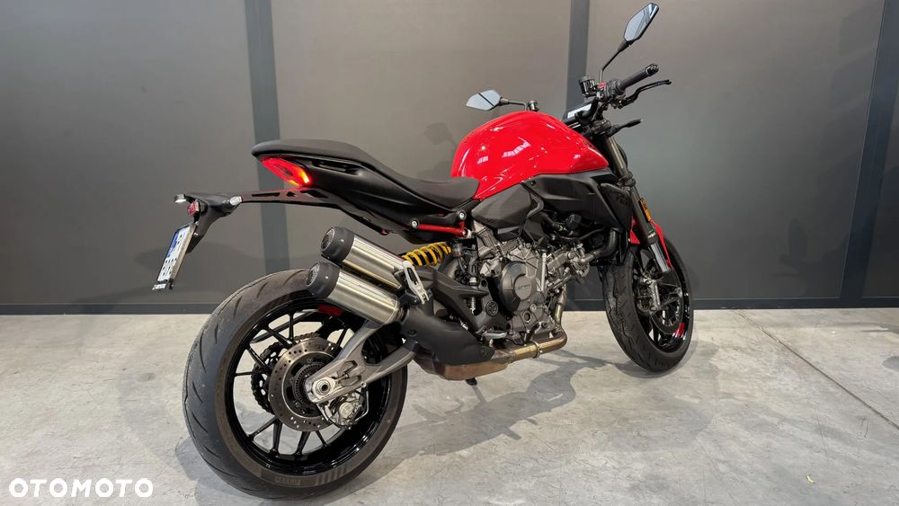 Ducati Monster - 4