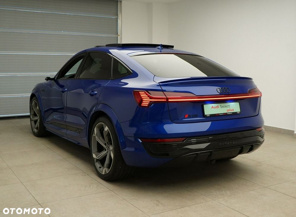 Audi SQ8 e-tron - 3