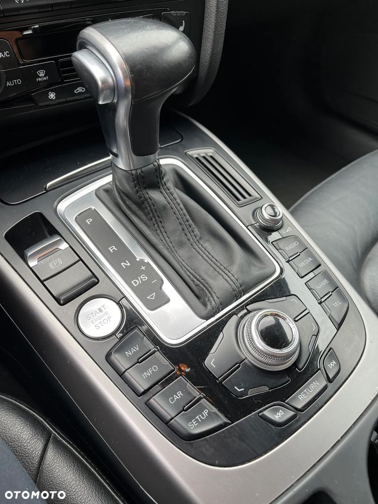 Audi A4 Limousine - 13