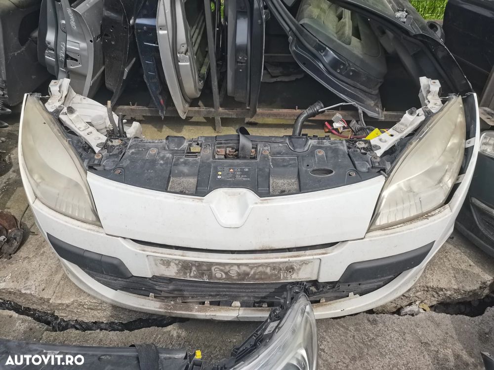 Fata completa Renault Megane 3 2008 - 1