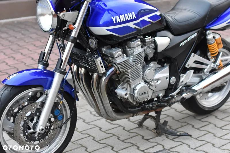 Yamaha XJR - 20