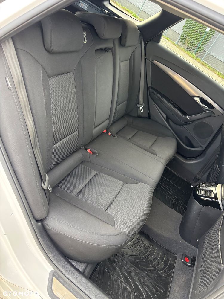 Hyundai i40 2.0 Premium - 16
