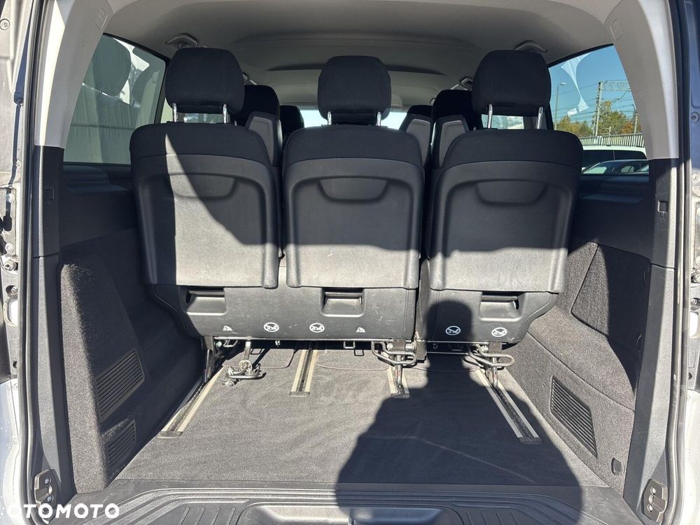 Mercedes-Benz Klasa V - 25