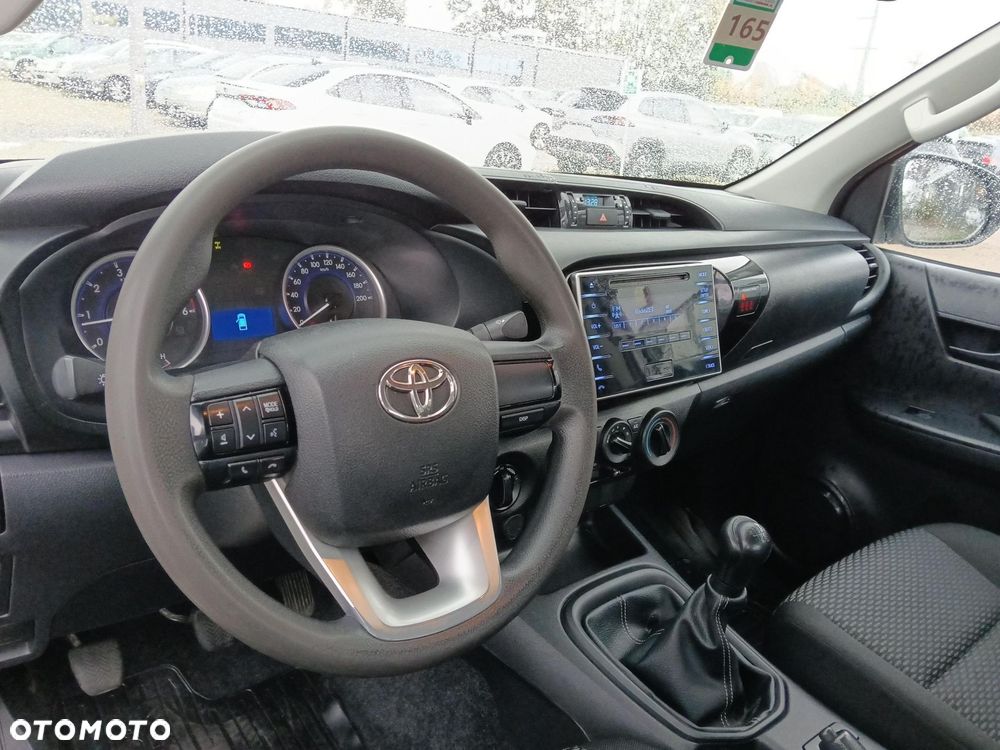 Toyota Hilux 2.4 D-4D Double Cab DLX 4x4 - 16