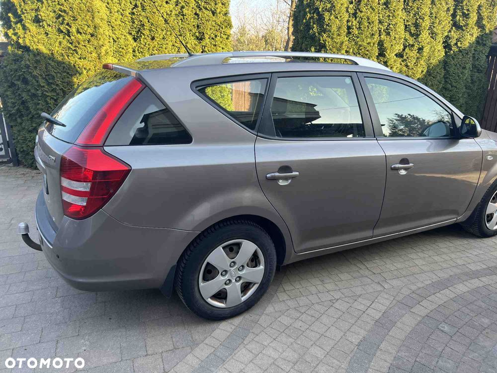 Kia Ceed 1.6 Crdi Optimum - 2