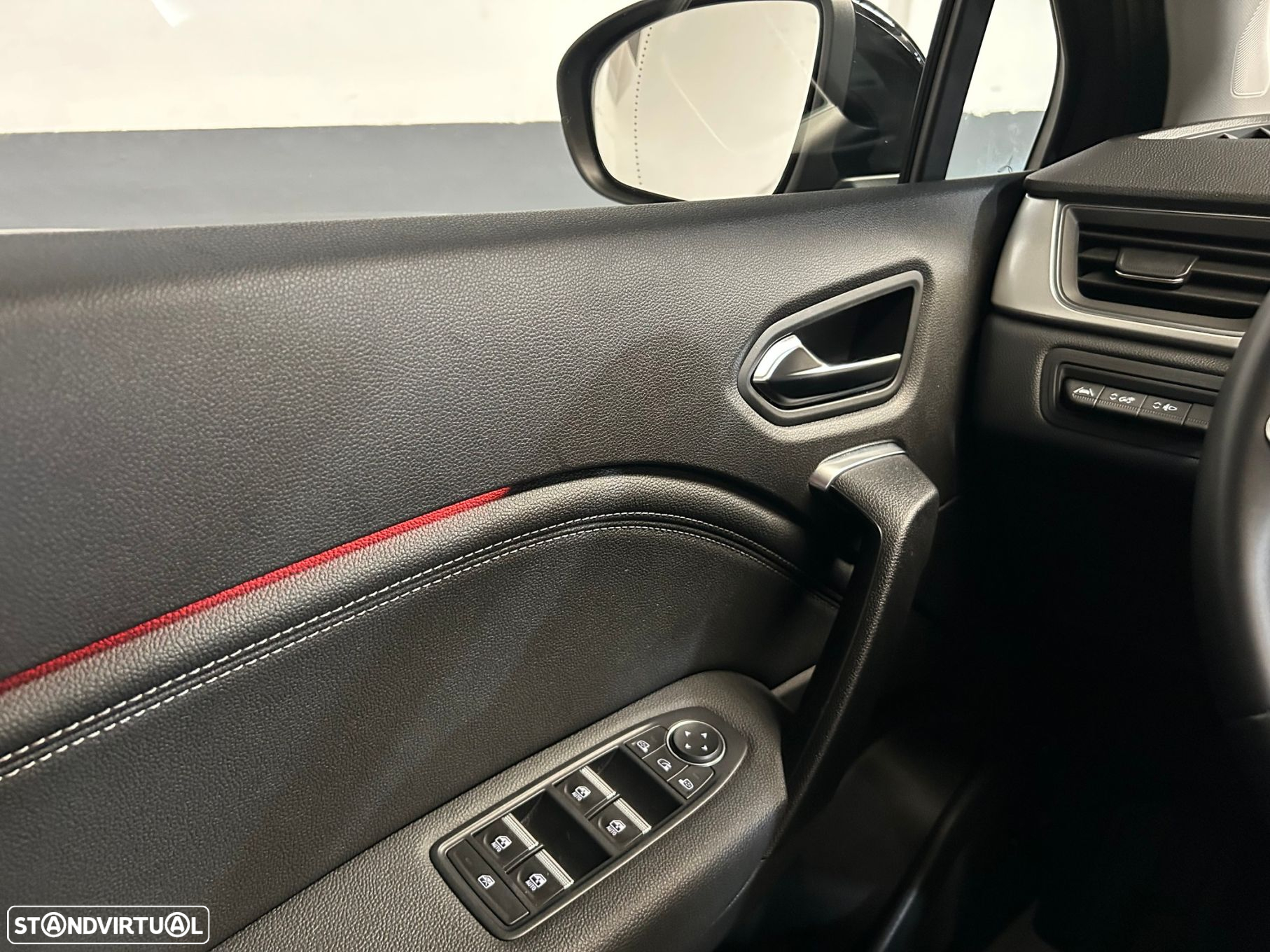 Renault Captur 1.0 TCe Techno - 41