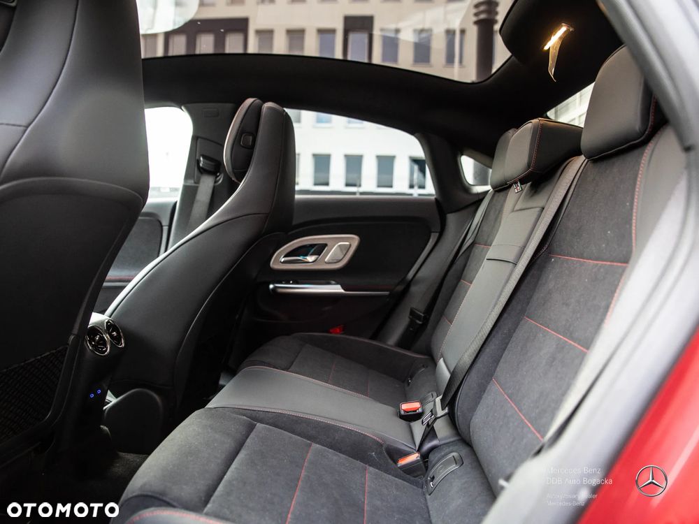 Mercedes-Benz CLA 220 mHEV 4-Matic 8G-DCT - 11