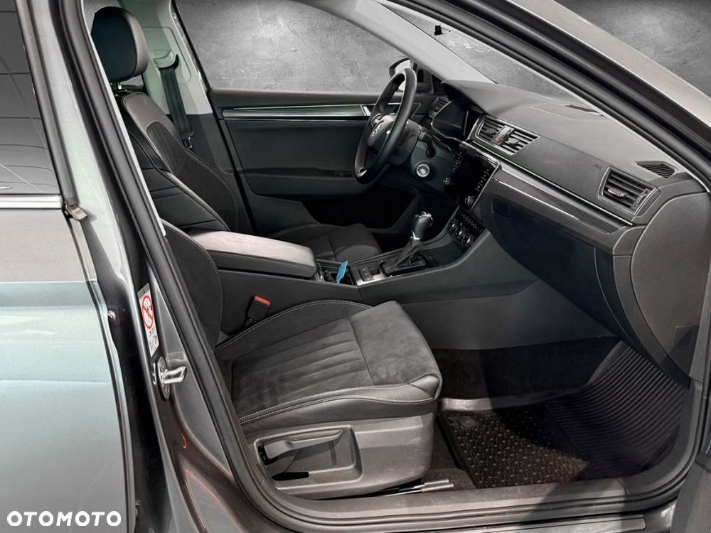 Skoda Superb 1.4 TSI Plug-In Hybrid Style DSG - 12