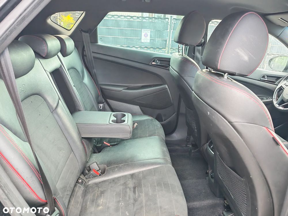 Hyundai Tucson blue 1.6 CRDi 2WD DCT Premium - 32