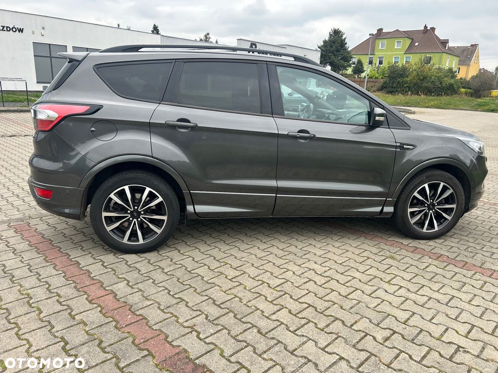 Ford Kuga 1.5 EcoBoost ST-LINE - 8