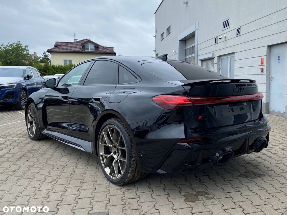 Audi RS5 Limousine - 4
