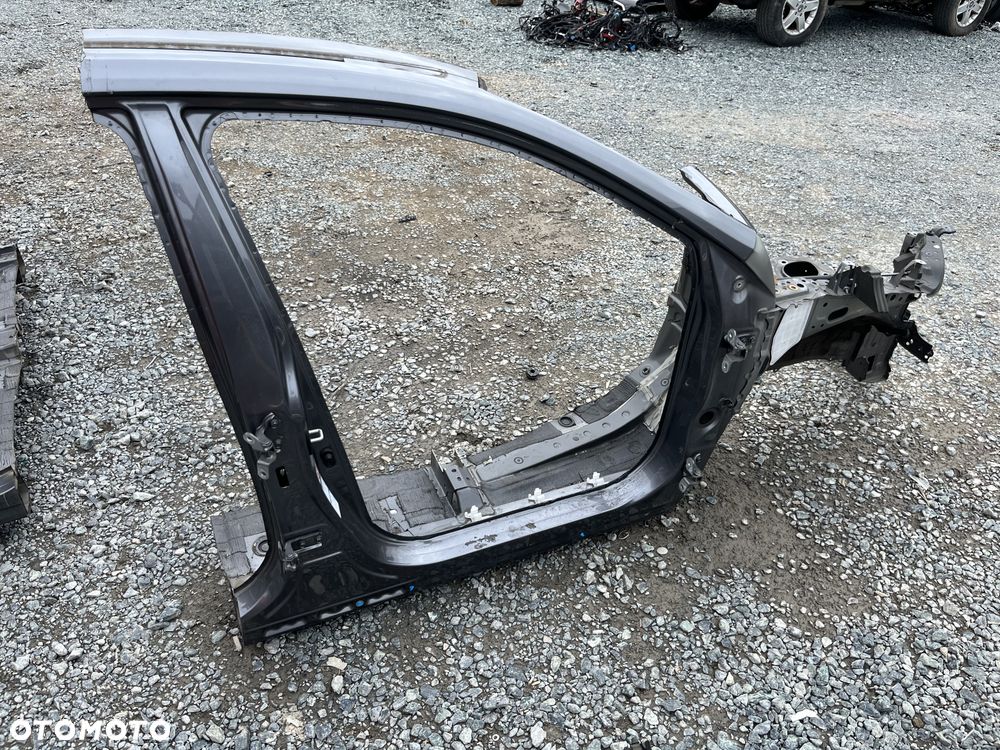 Ćwiartka prawa próg podłużnica Lexus NX300 - 1