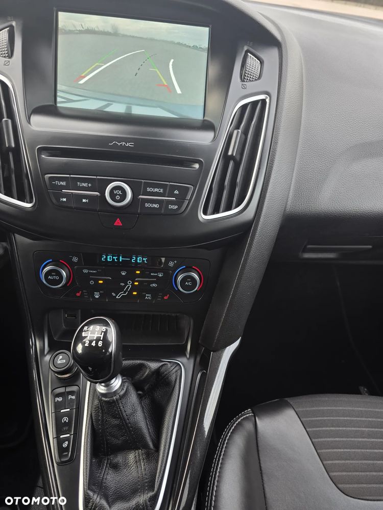 Ford Focus 2.0 TDCi Titanium ASS - 15
