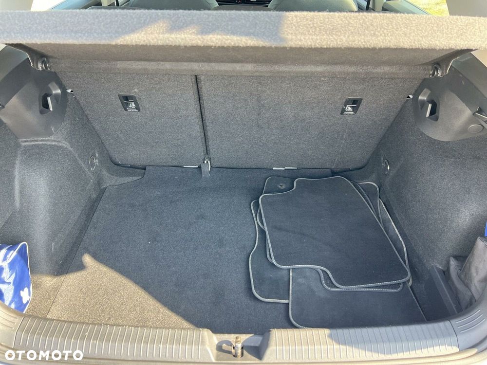 Volkswagen Golf VIII 1.0 TSI - 9