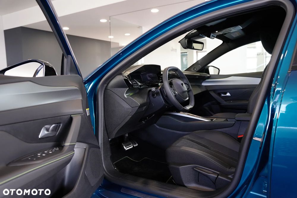 Peugeot 308 1.2 mHEV GT S&S e-DCS6 - 6