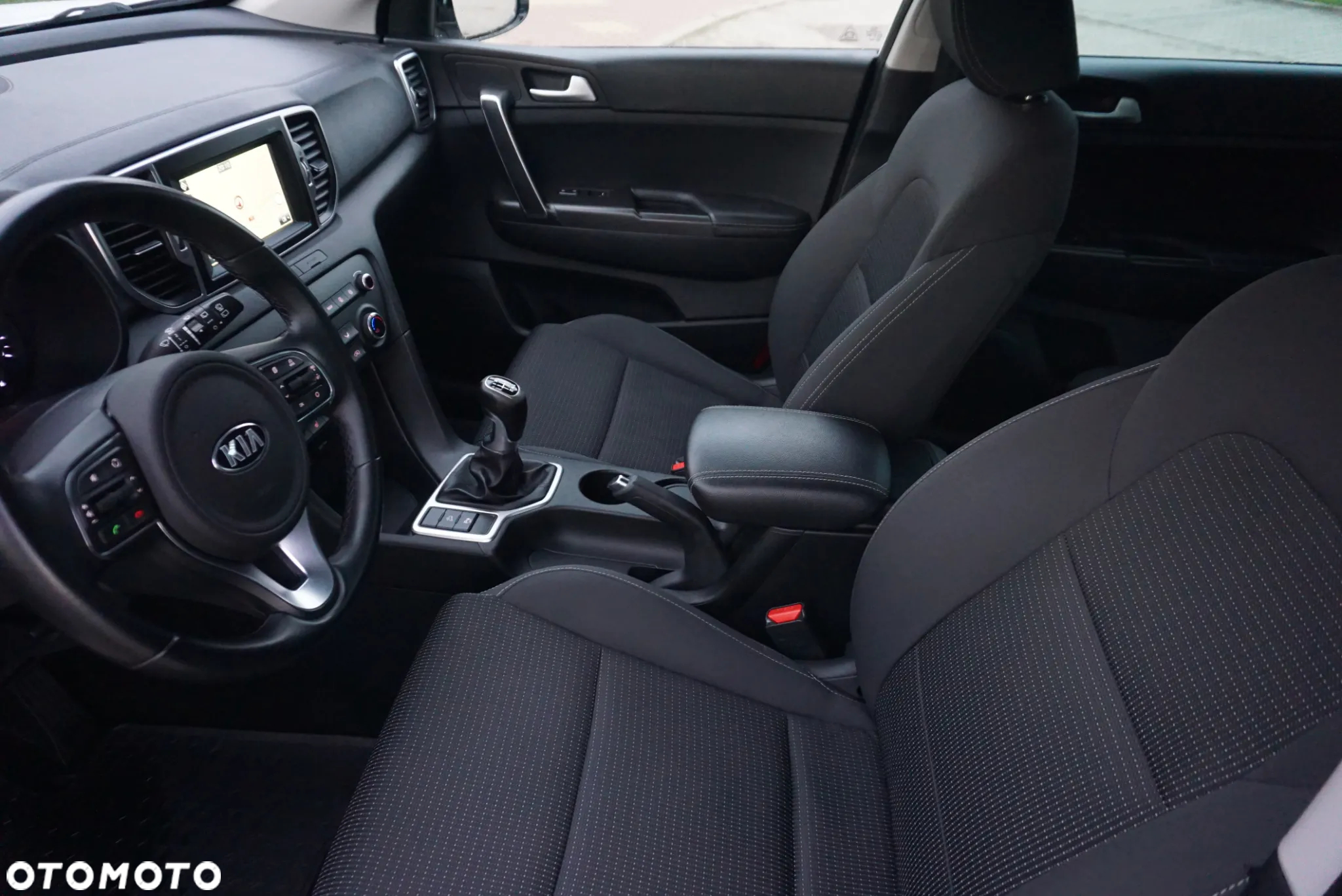 Kia Sportage 1.6 GDI 2WD Attract - 16