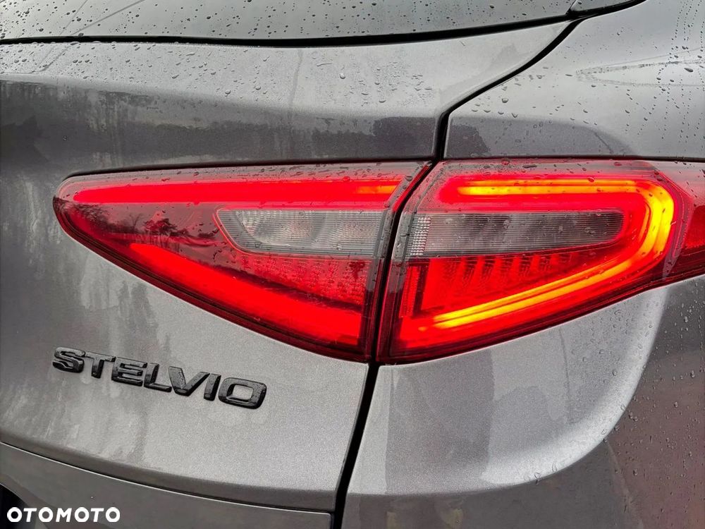 Alfa Romeo Stelvio 2.2 16V AT8-Q4 Super - 11