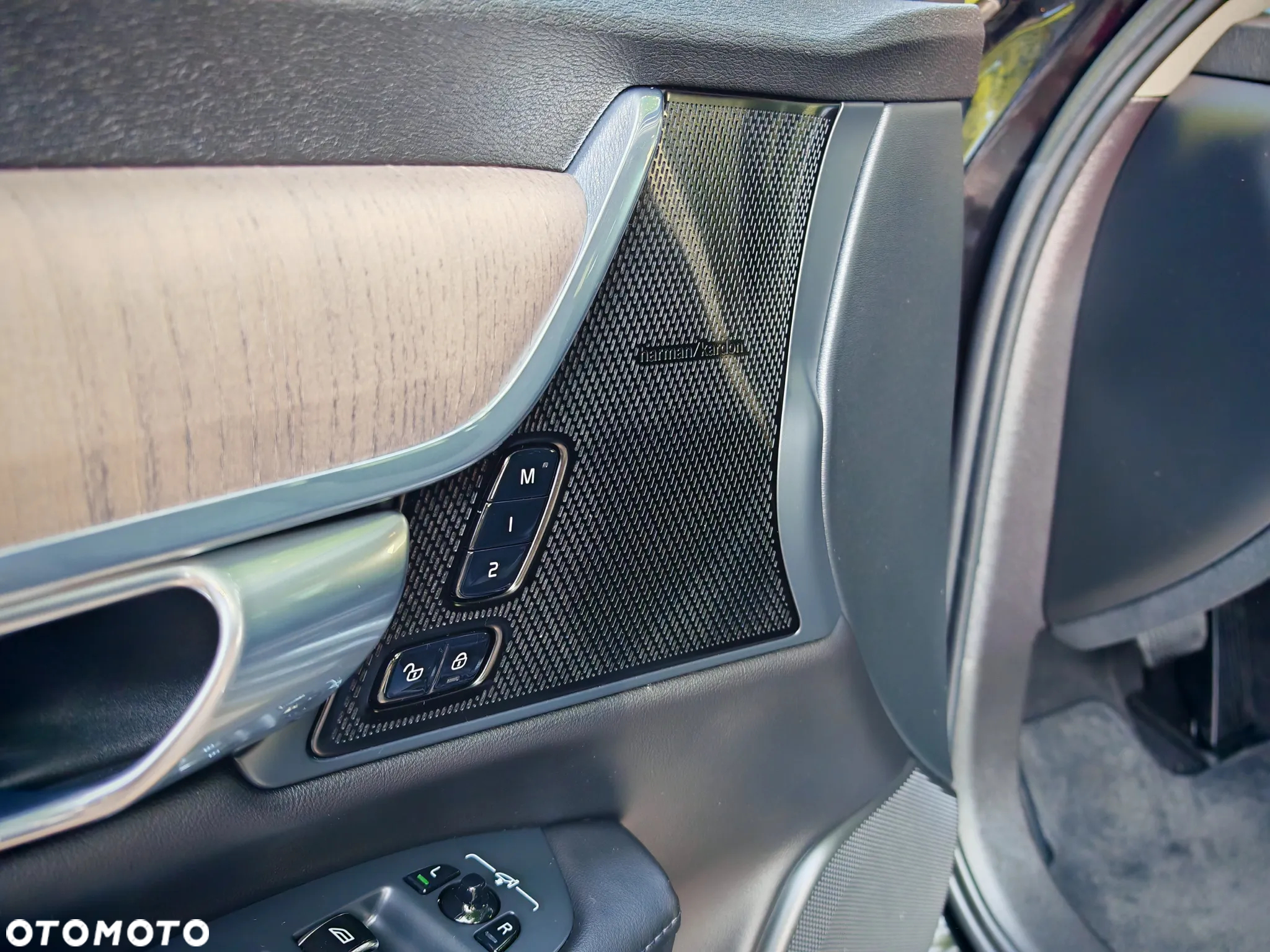 Volvo S90 T6 AWD Geartronic Momentum Pro - 15
